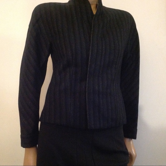 🎈Giorgio Armani blazer - Picture 3 of 8